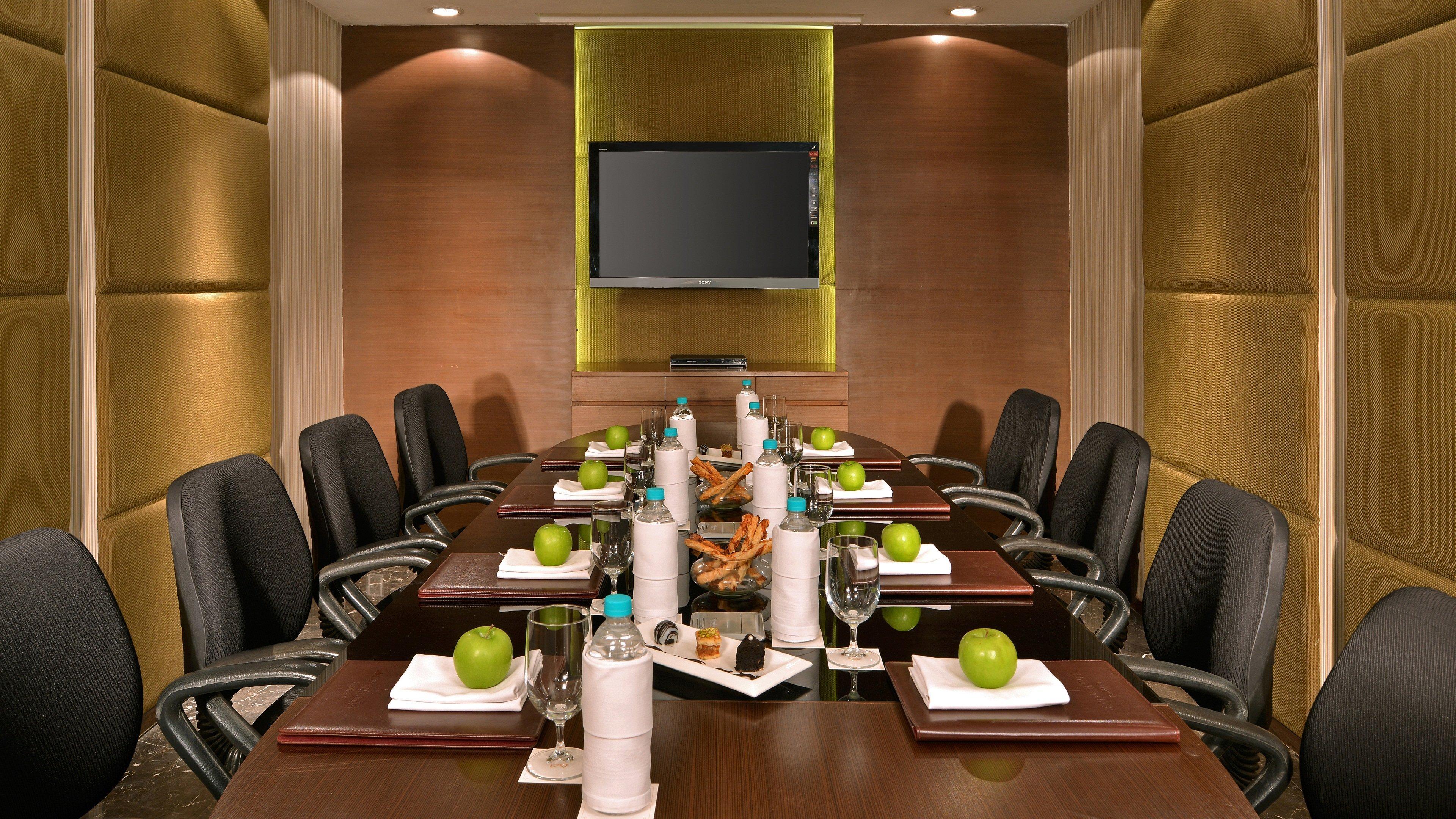 Holiday Inn Chandigarh Panchkula, An Ihg Hotel Екстер'єр фото A meeting room at the hotel