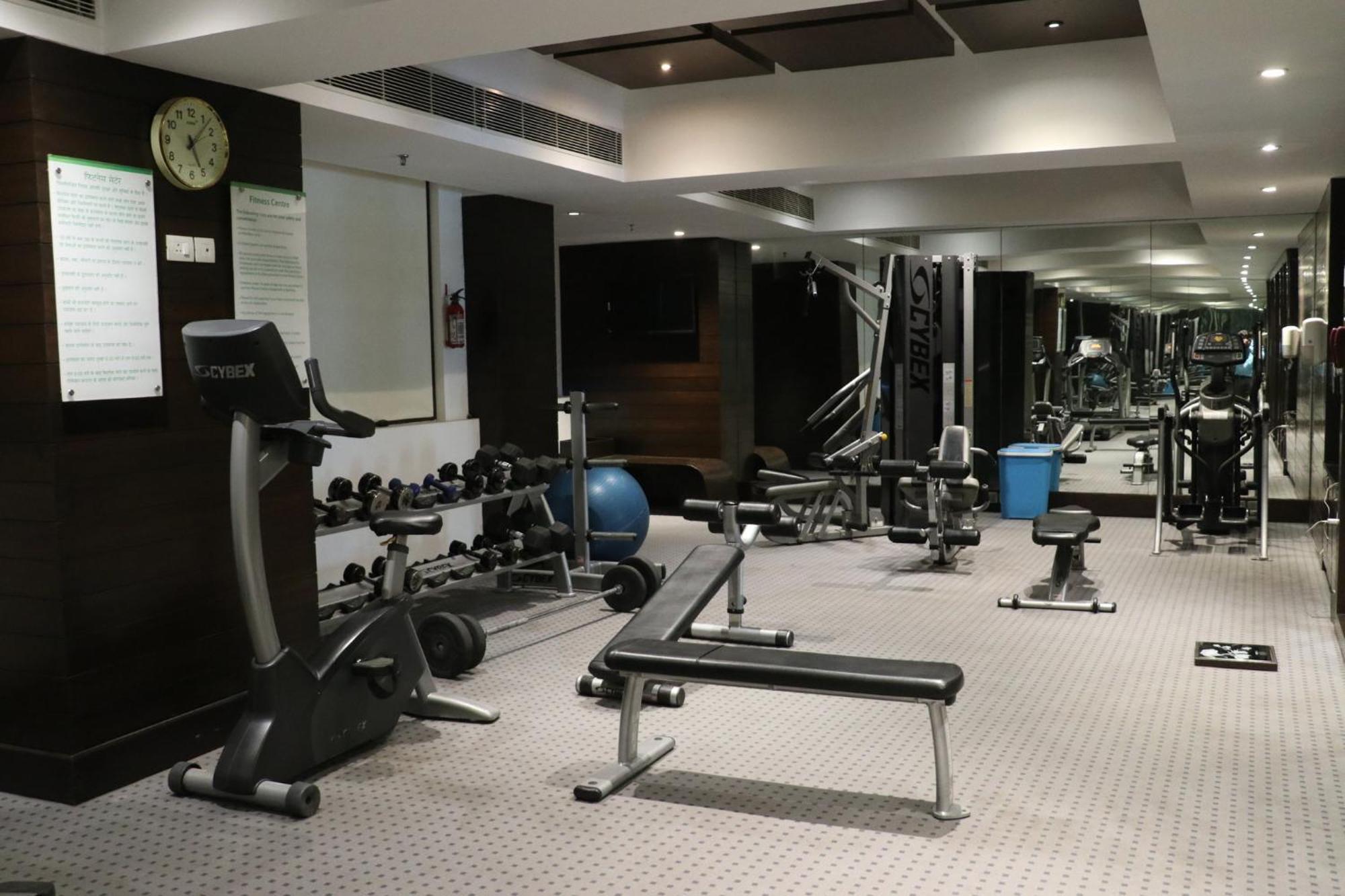 Holiday Inn Chandigarh Panchkula, An Ihg Hotel Екстер'єр фото The gym at the hotel