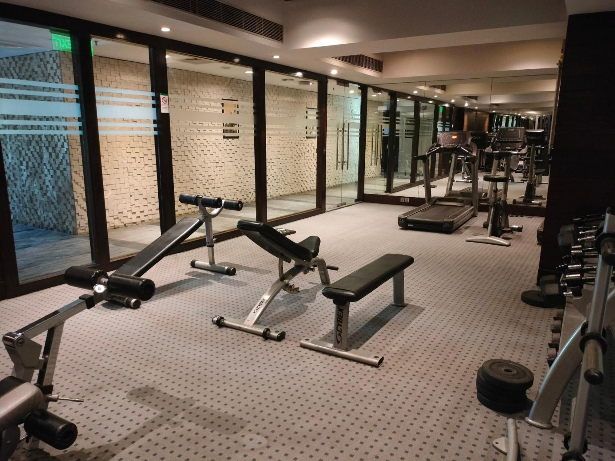 Holiday Inn Chandigarh Panchkula, An Ihg Hotel Екстер'єр фото The gym at the hotel