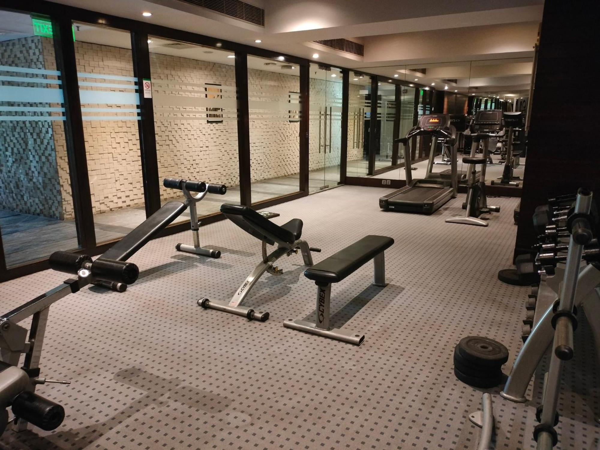 Holiday Inn Chandigarh Panchkula, An Ihg Hotel Екстер'єр фото The gym at the hotel